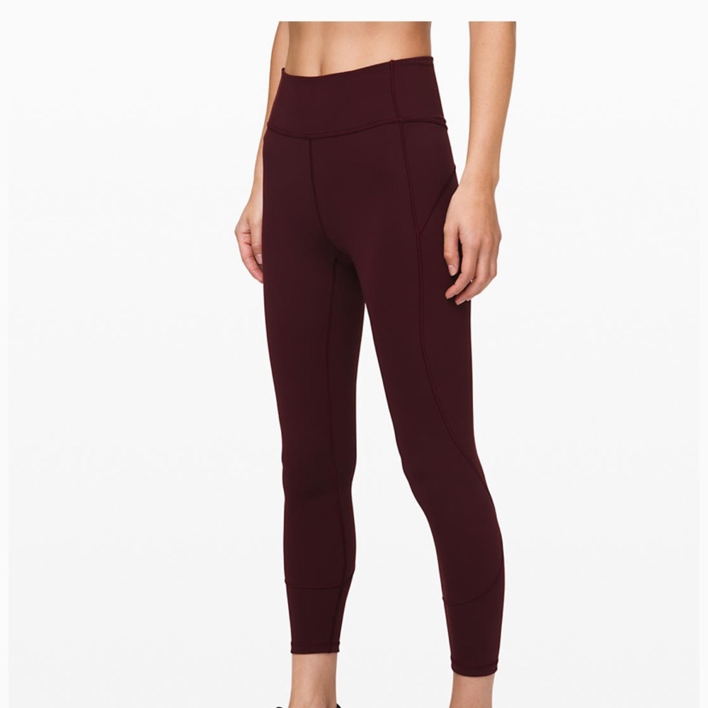 🌸 Lululemon In Movement Tight 25” *Everlux 🌸